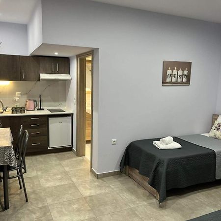 Kaiafas Luxury Philoxenia Apartment Nea Peramos  Phòng bức ảnh